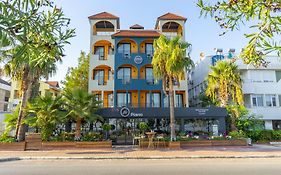 Nebiluex Hotel